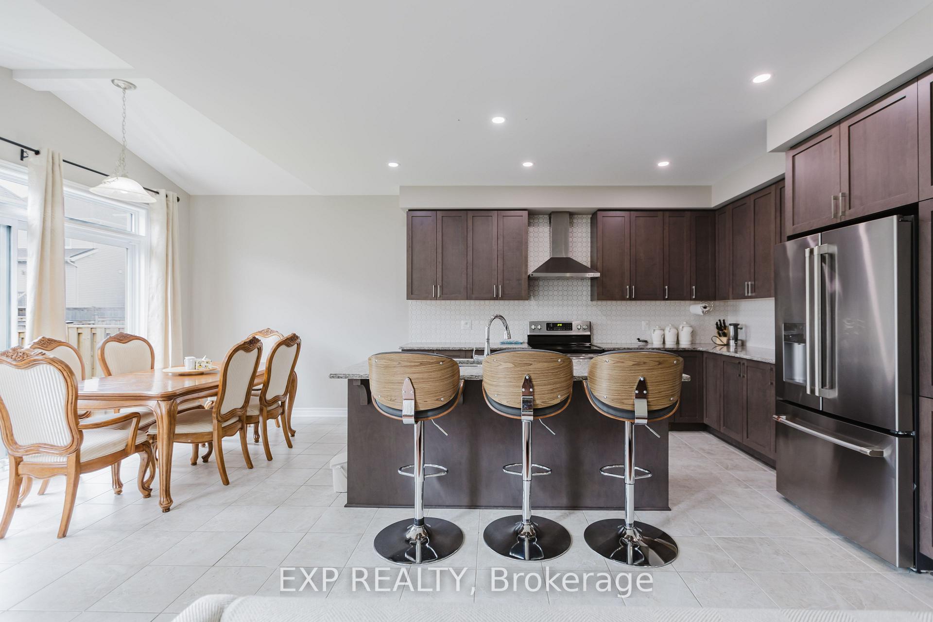 Photo 12 of 537 Vivera Place, Ottawa, Stittsville (North) — HOMEH