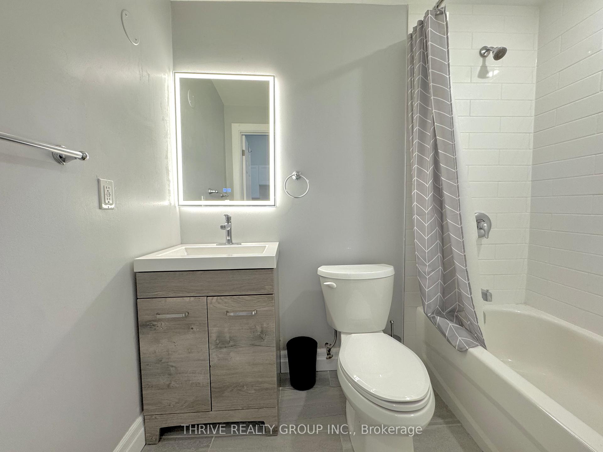 Photo 11 of Unit 11, 268 Talbot Street, St. Thomas — HOMEH