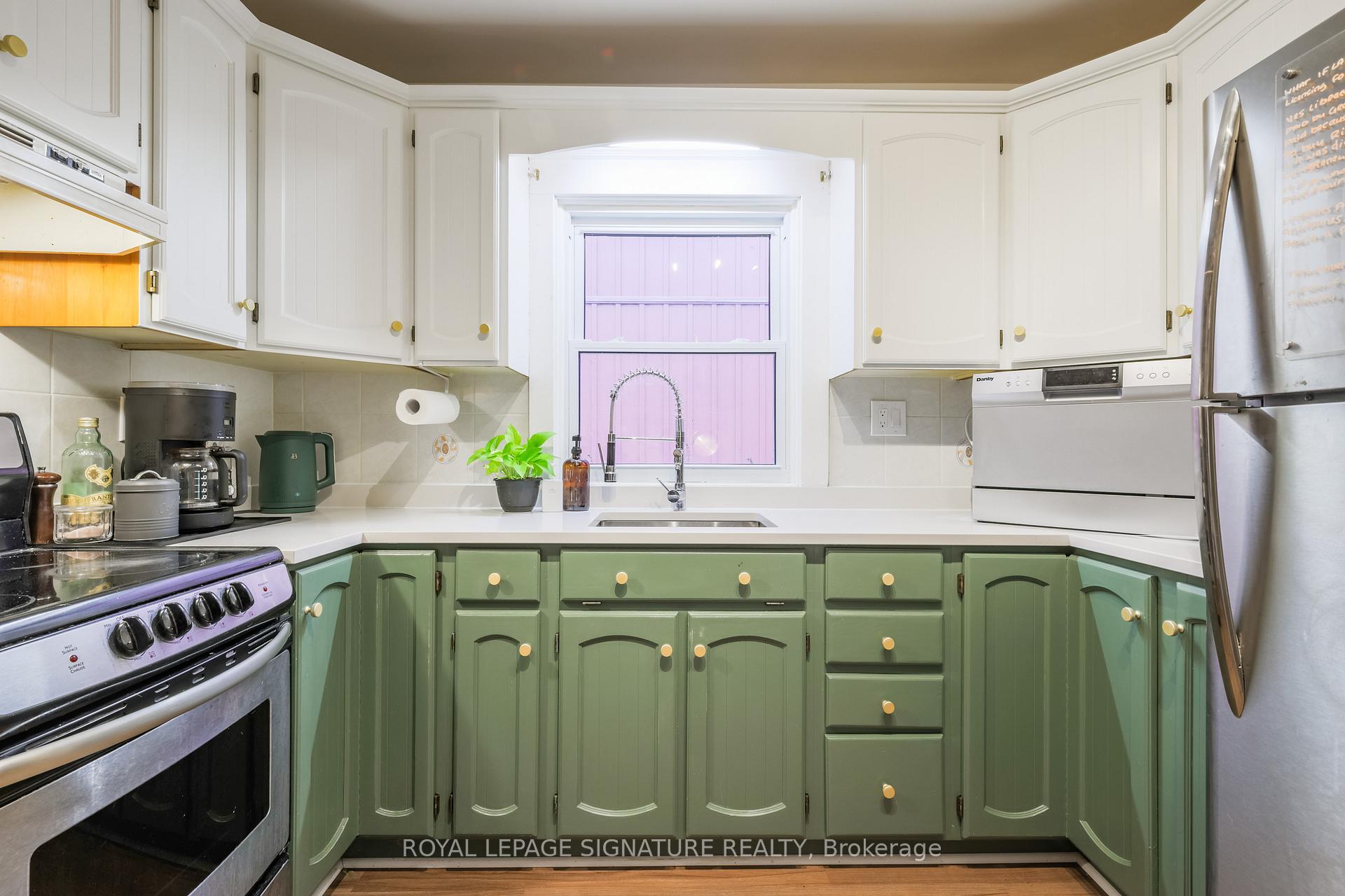 Photo 6 of 233 Lake Street, St. Catharines, Downtown — HOMEH