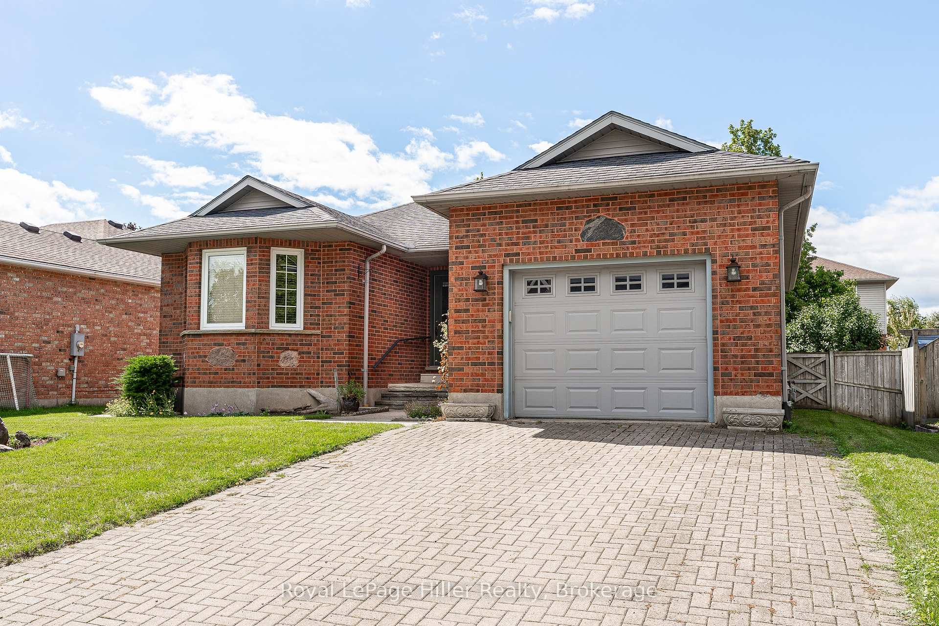 Photo 2 of 291 John Street S, Stratford — HOMEH