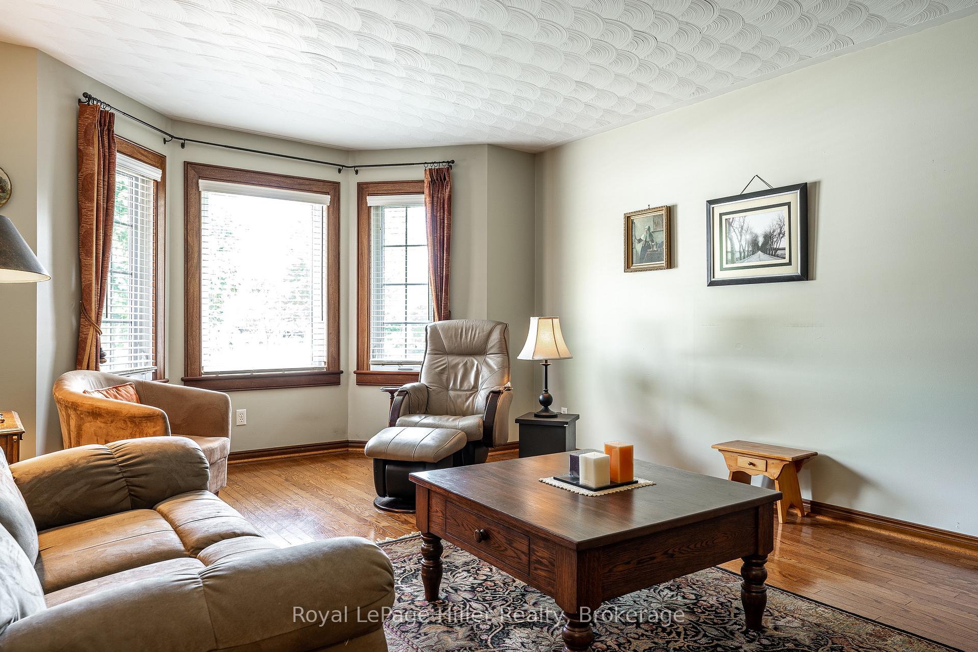 Photo 7 of 291 John Street S, Stratford — HOMEH