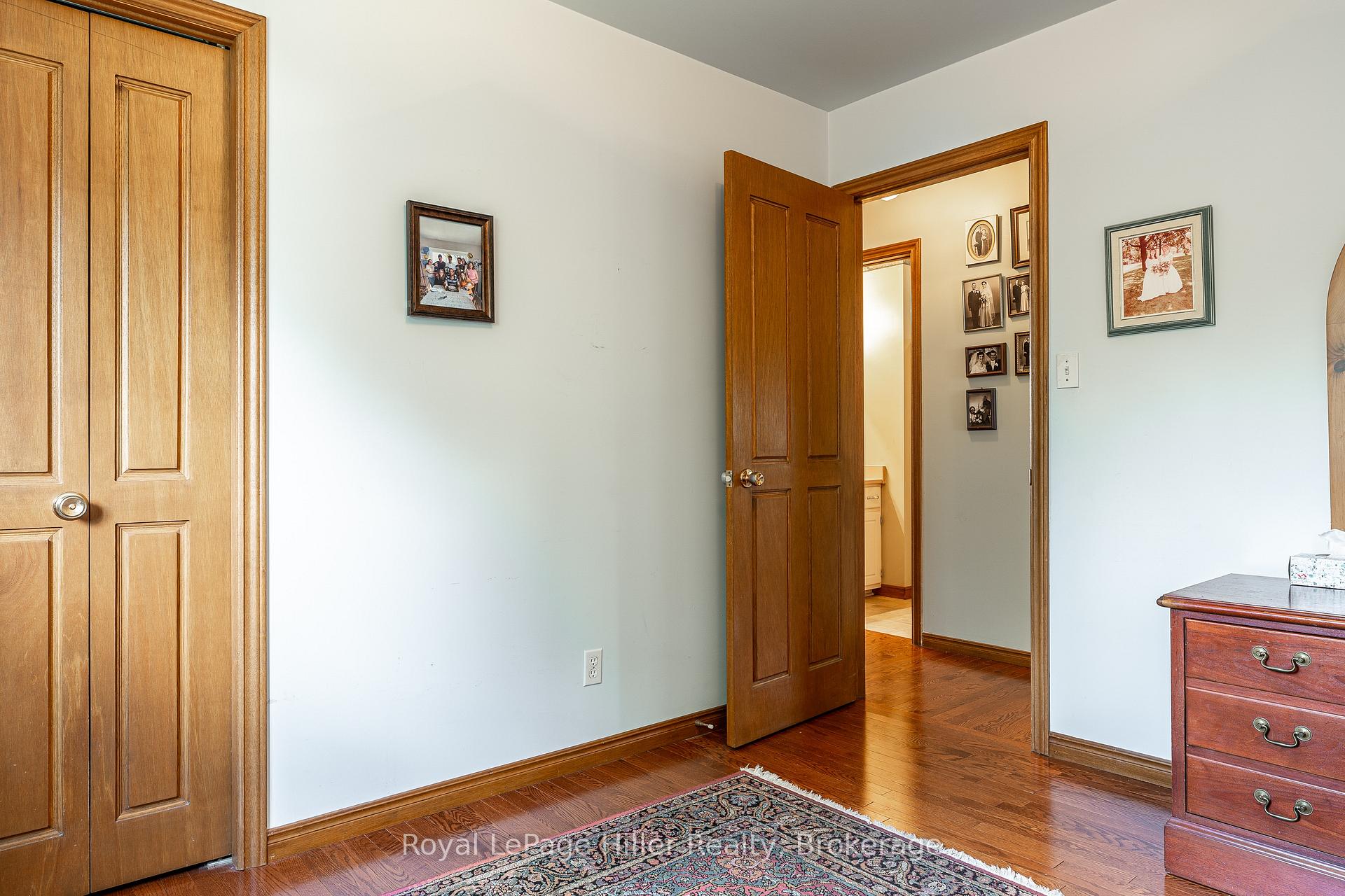 Photo 13 of 291 John Street S, Stratford — HOMEH