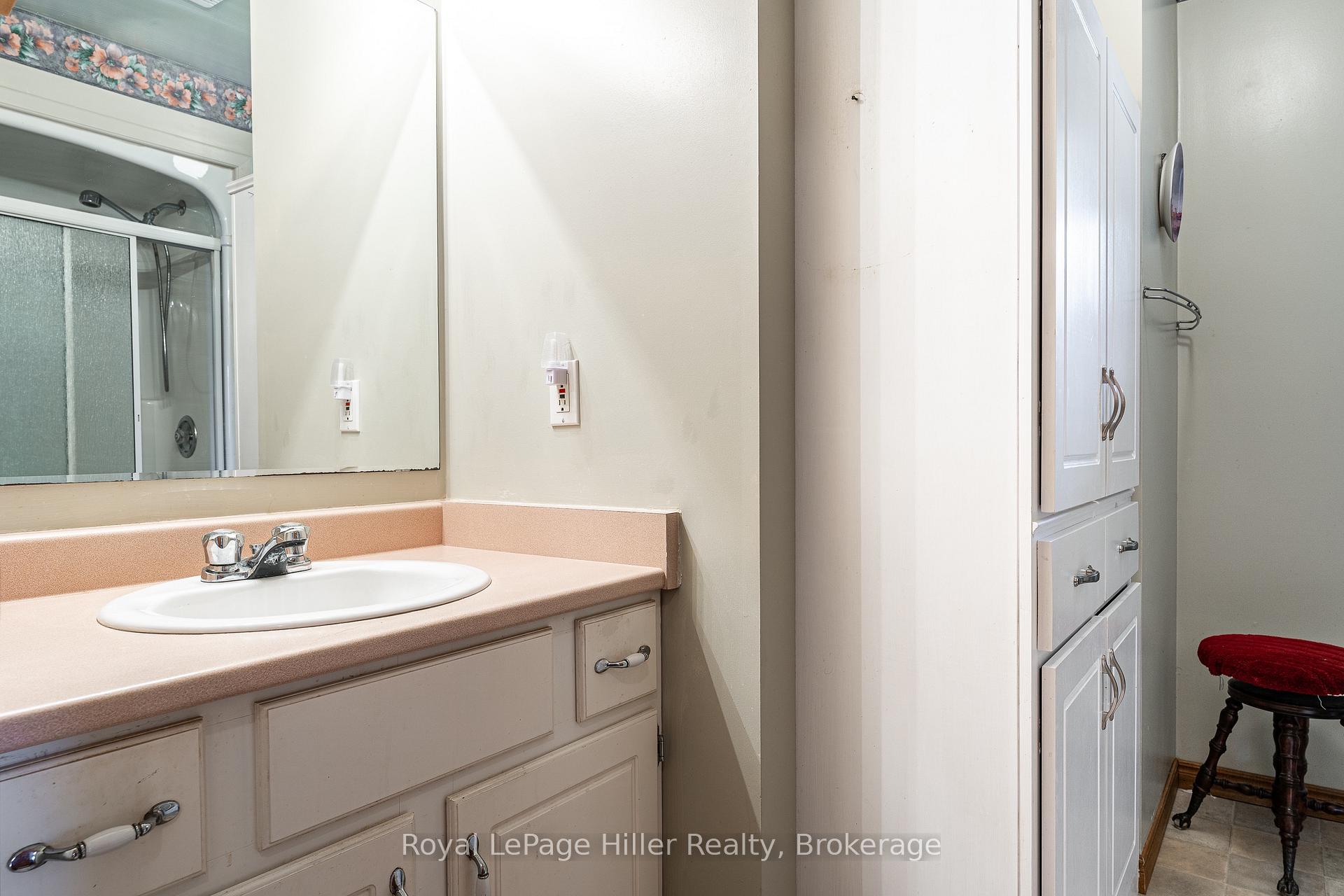 Photo 14 of 291 John Street S, Stratford — HOMEH
