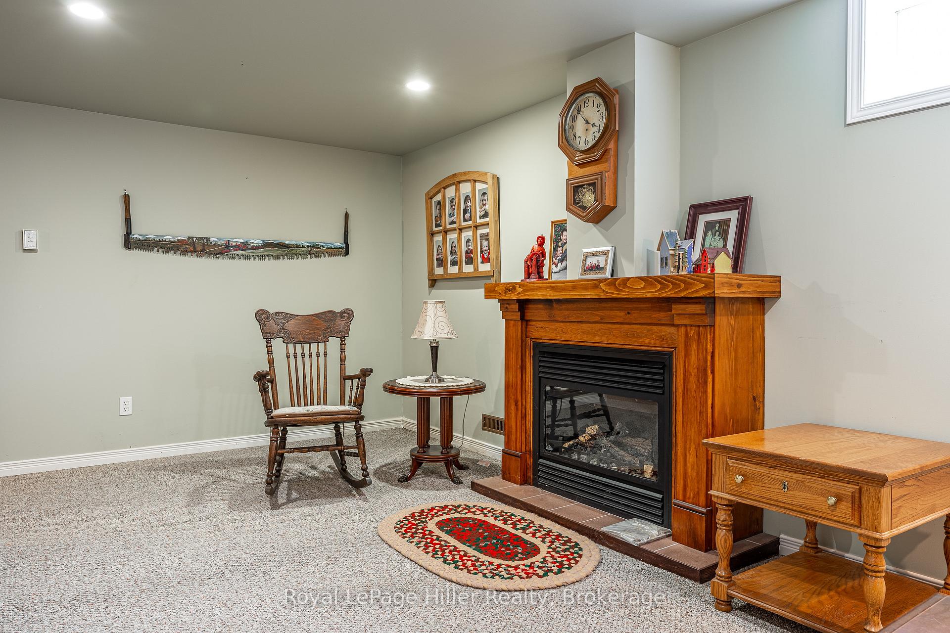 Photo 35 of 291 John Street S, Stratford — HOMEH