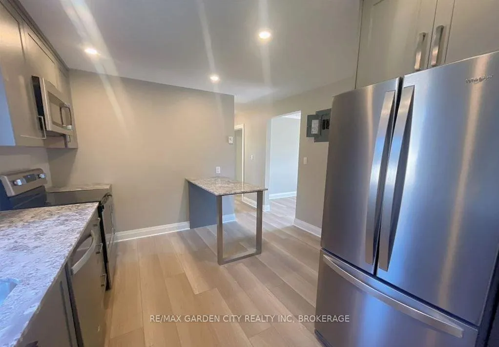 Photo 10 of Unit 4, 15 John Street, St. Catharines, Port Dalhousie — HOMEH