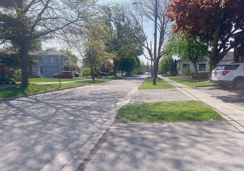 Photo 17 of Unit 4, 15 John Street, St. Catharines, Port Dalhousie — HOMEH