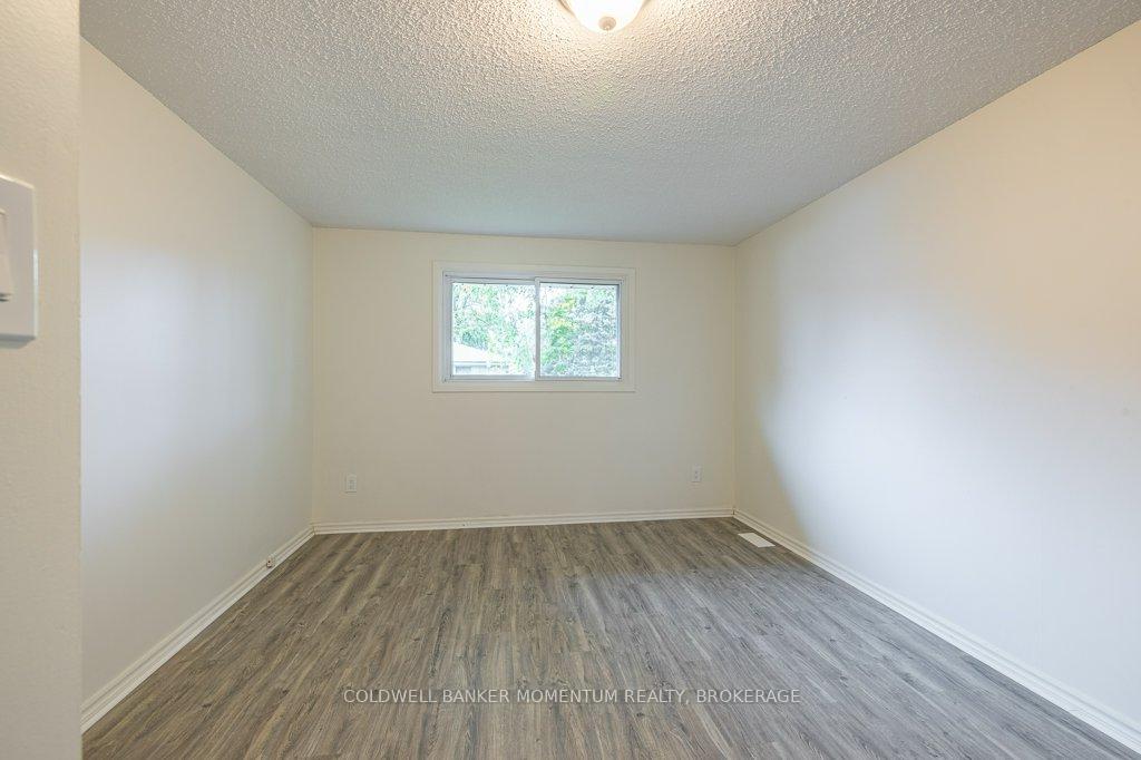 Photo 18 of 14 Ventura Drive, St. Catharines, Haig — HOMEH