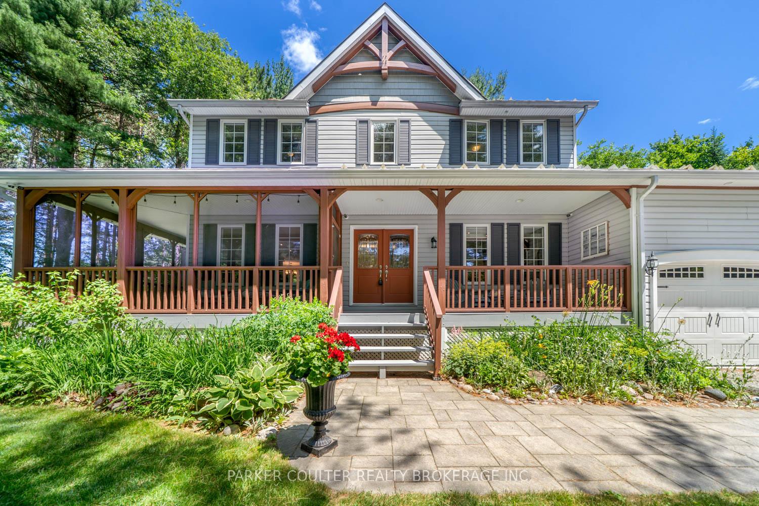 Photo 4 of 29 Robert Boulevard, Springwater, Hillsdale — HOMEH