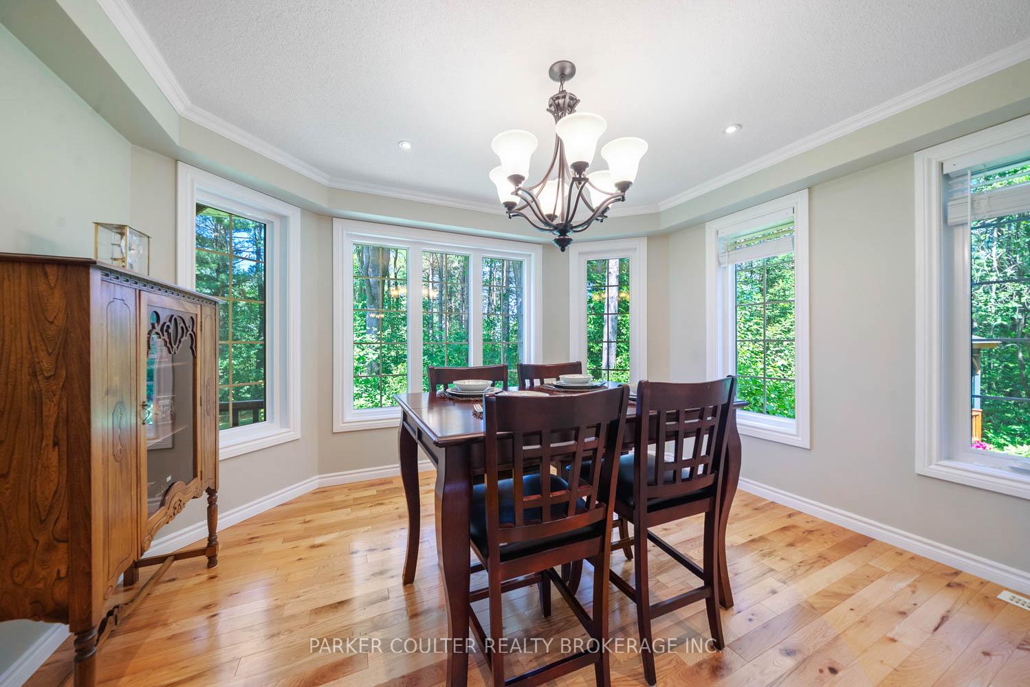 Photo 14 of 29 Robert Boulevard, Springwater, Hillsdale — HOMEH