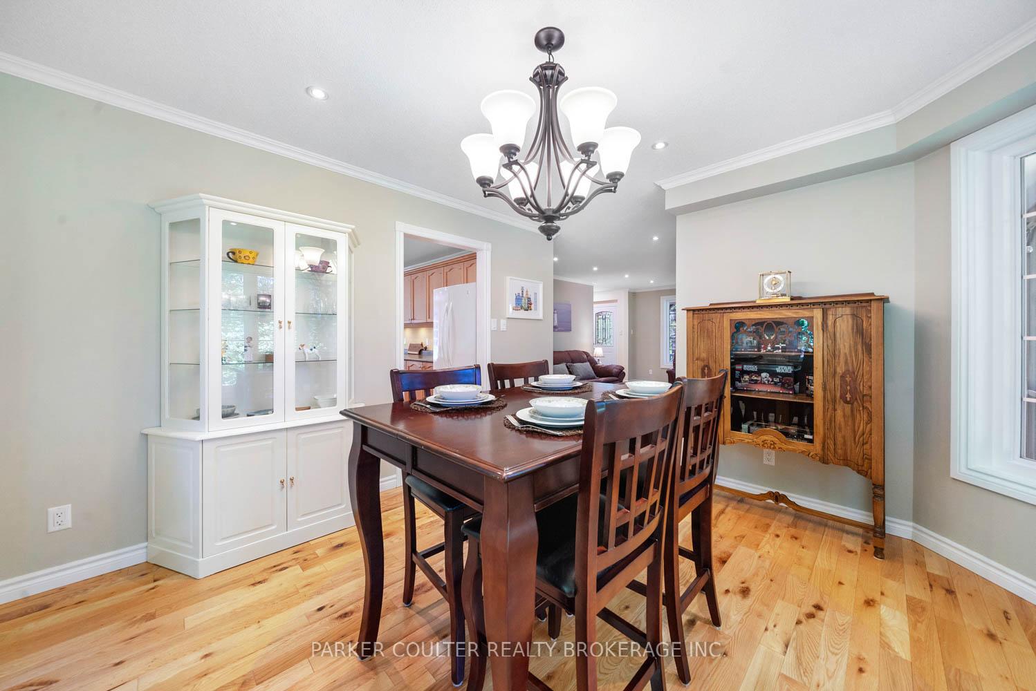 Photo 15 of 29 Robert Boulevard, Springwater, Hillsdale — HOMEH