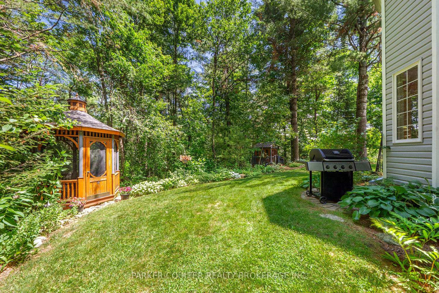 Photo 39 of 29 Robert Boulevard, Springwater, Hillsdale — HOMEH