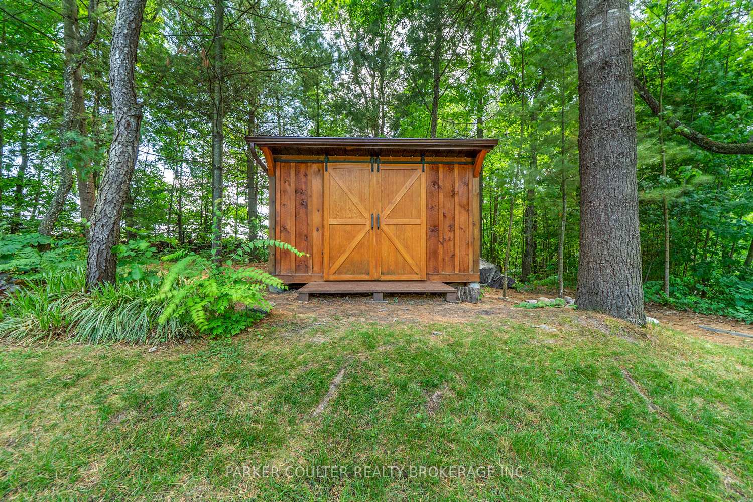 Photo 44 of 29 Robert Boulevard, Springwater, Hillsdale — HOMEH