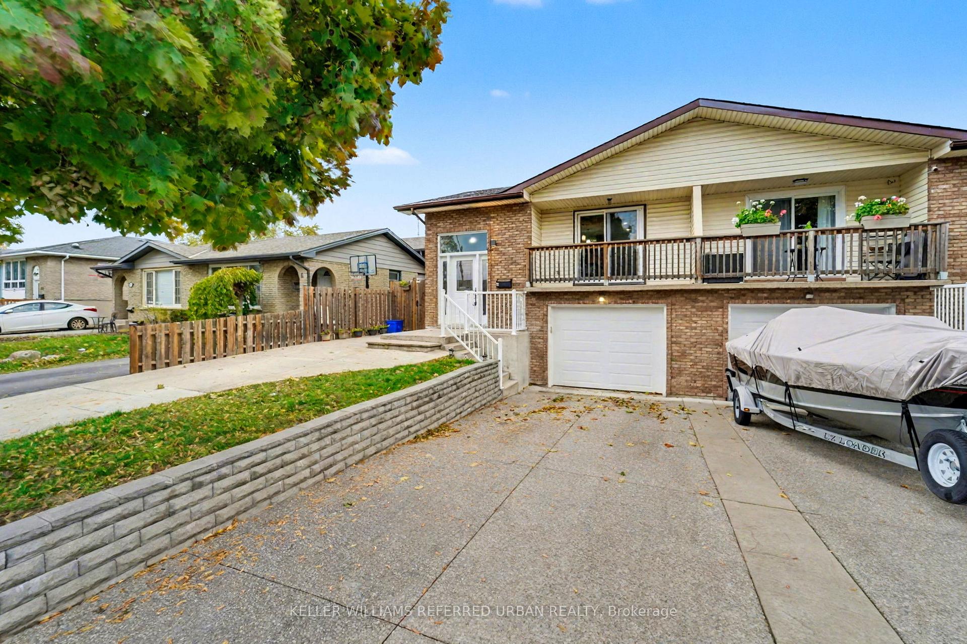 Photo 1 of 4 Deborah Court, St. Catharines, Secord Woods — HOMEH