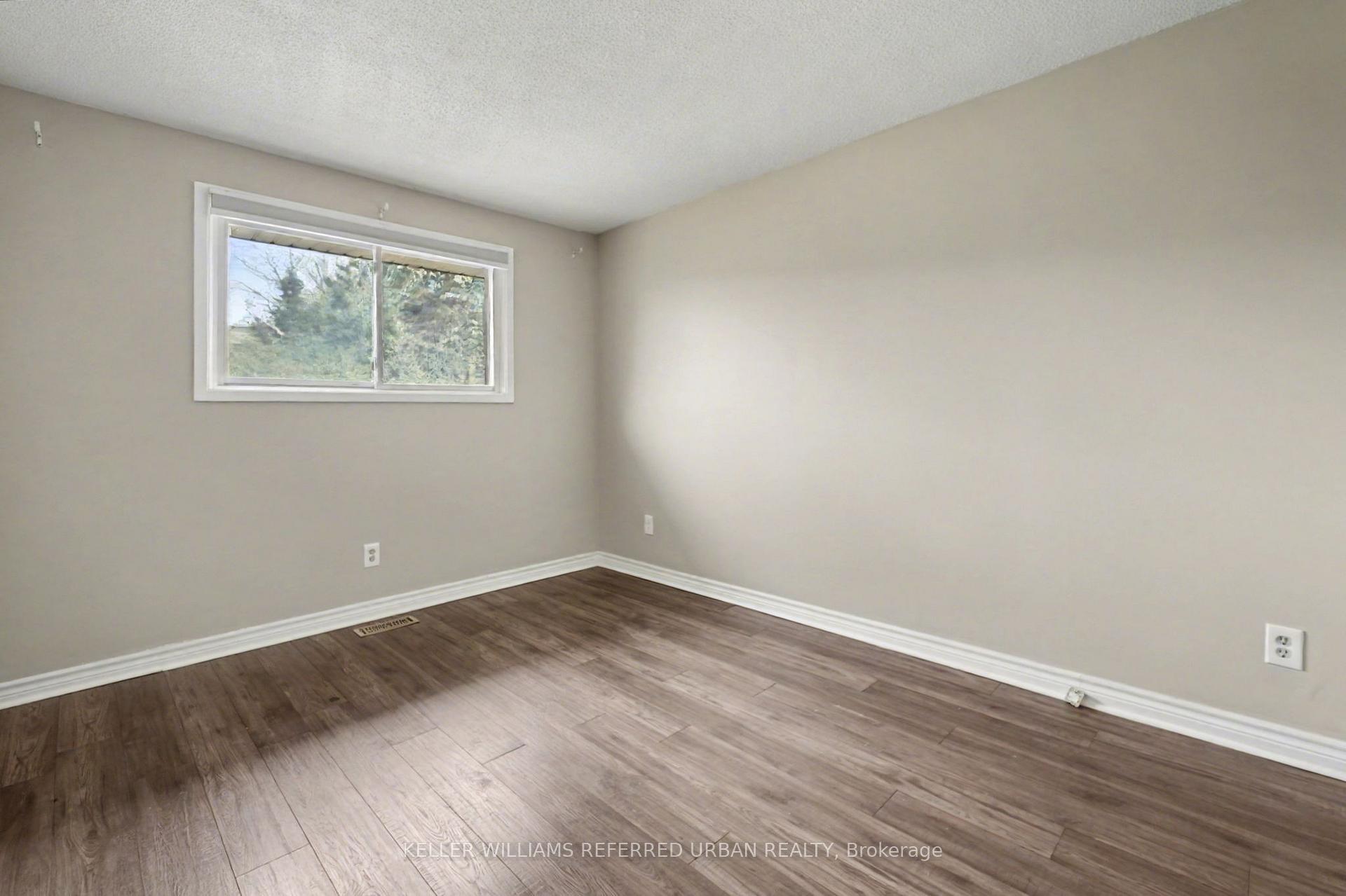 Photo 10 of 4 Deborah Court, St. Catharines, Secord Woods — HOMEH