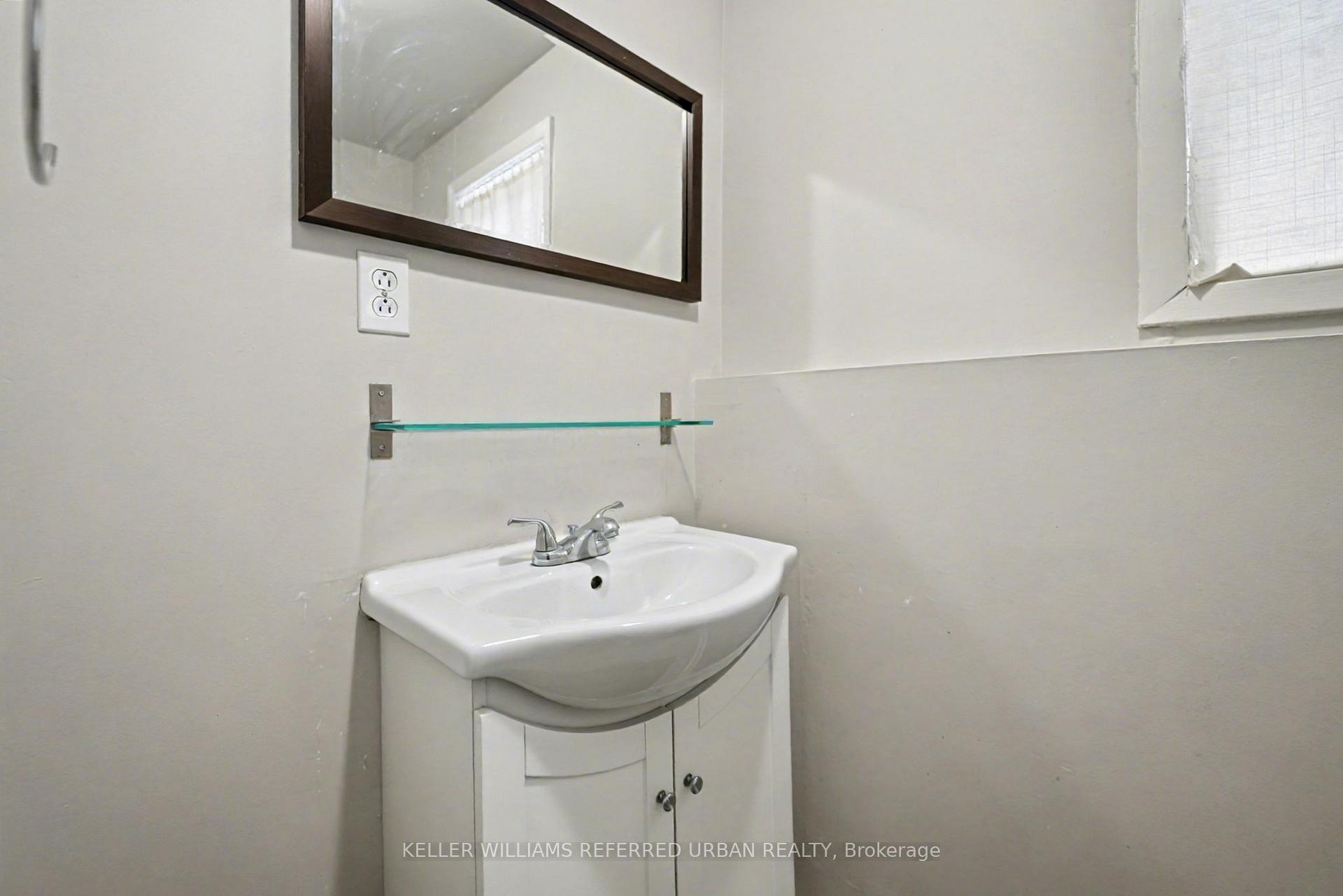 Photo 24 of 4 Deborah Court, St. Catharines, Secord Woods — HOMEH