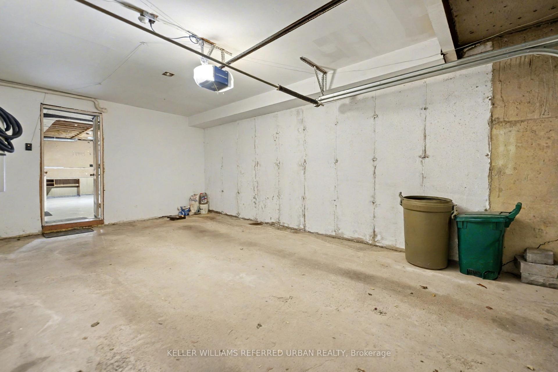 Photo 29 of 4 Deborah Court, St. Catharines, Secord Woods — HOMEH