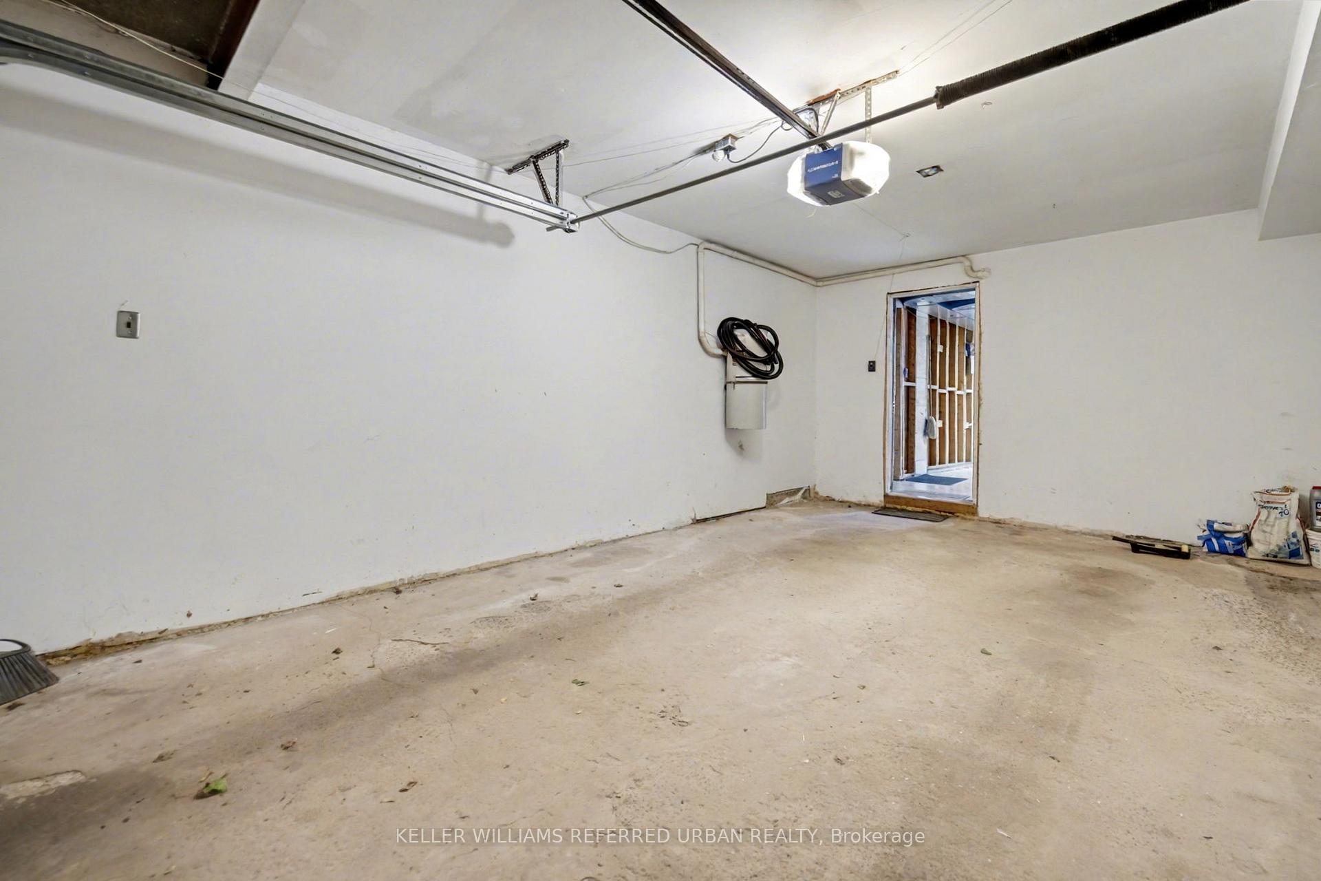 Photo 30 of 4 Deborah Court, St. Catharines, Secord Woods — HOMEH