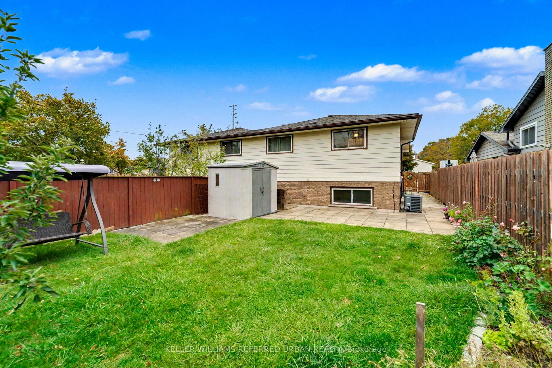 Photo 36 of 4 Deborah Court, St. Catharines, Secord Woods — HOMEH