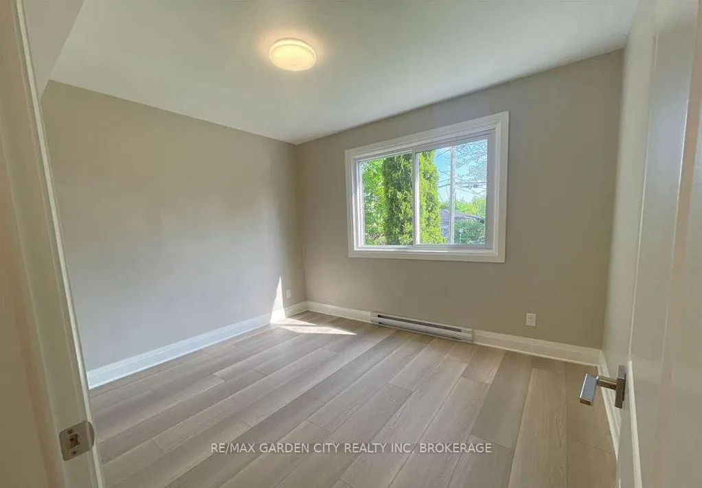 Photo 13 of Unit 5, 15 John Street, St. Catharines, Port Dalhousie — HOMEH