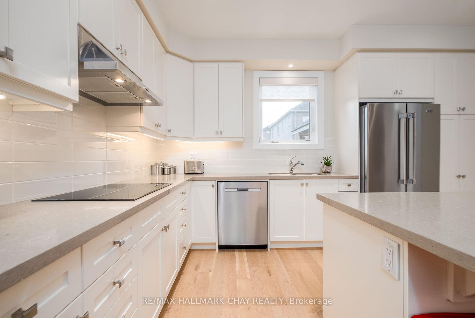 Photo 14 of 38 Rugman Crescent, Springwater, Centre Vespra — HOMEH