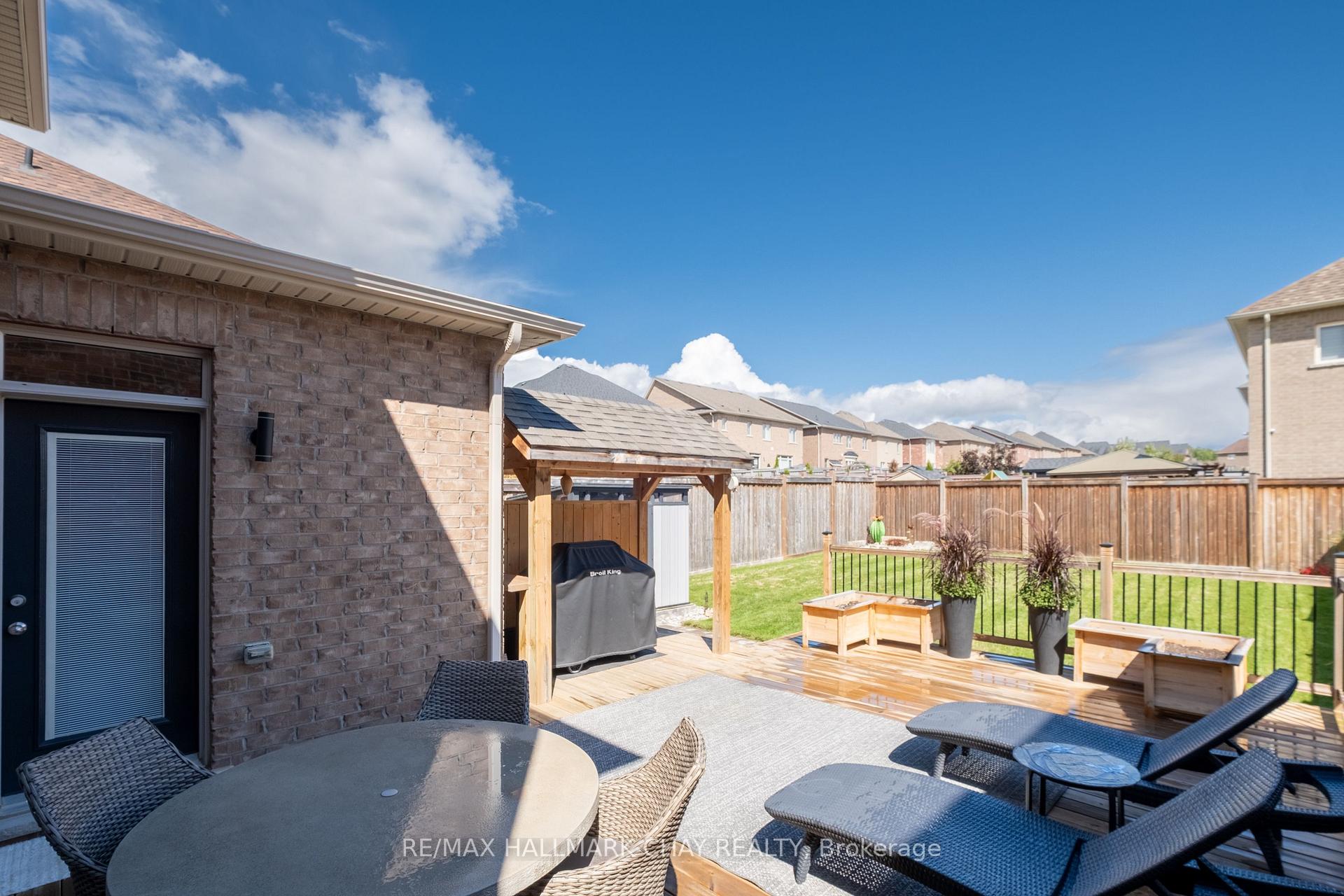Photo 19 of 38 Rugman Crescent, Springwater, Centre Vespra — HOMEH