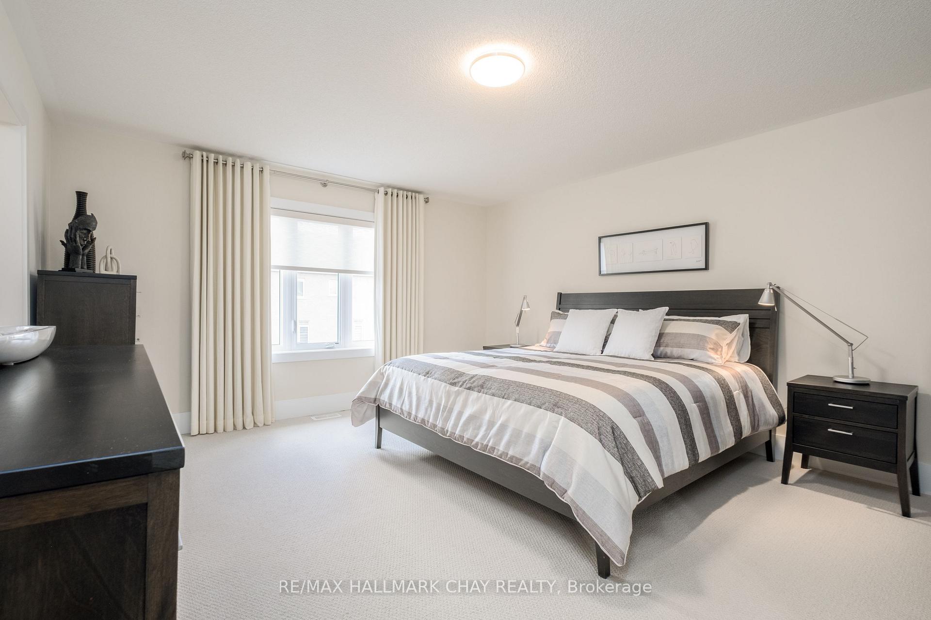 Photo 24 of 38 Rugman Crescent, Springwater, Centre Vespra — HOMEH