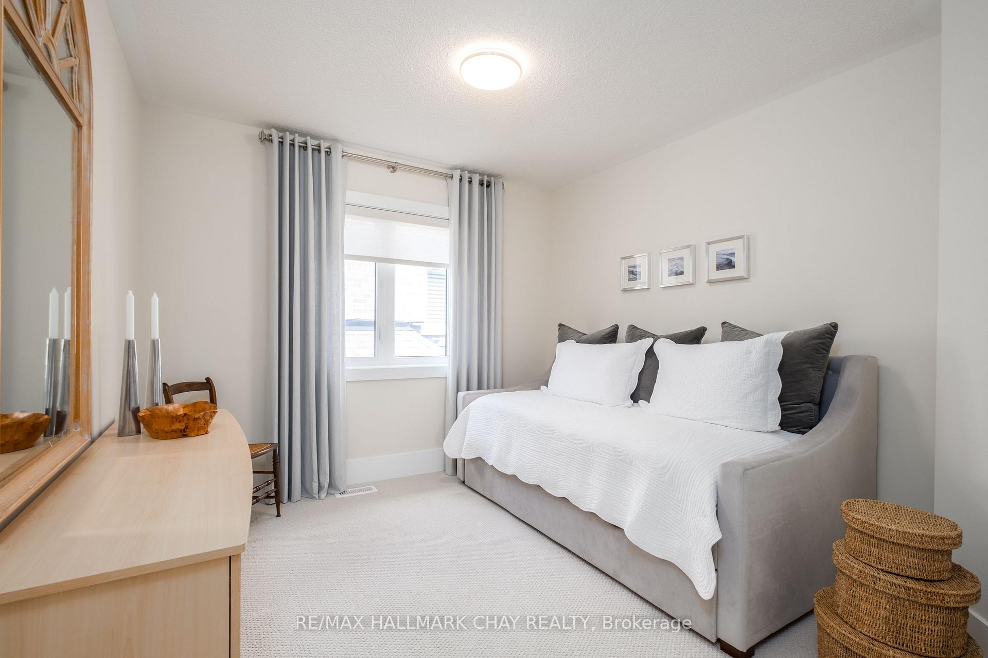 Photo 31 of 38 Rugman Crescent, Springwater, Centre Vespra — HOMEH