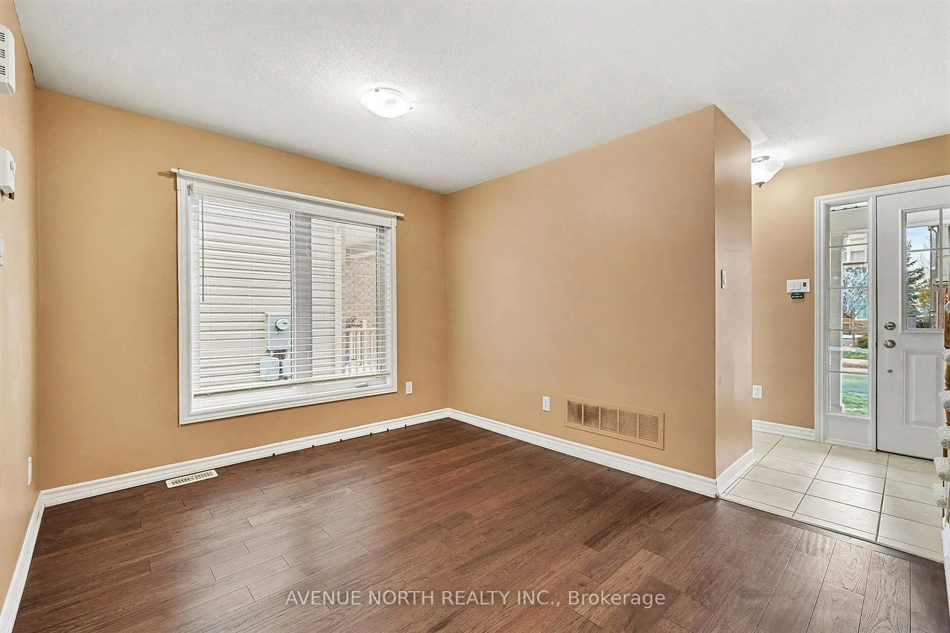 Photo 7 of 411 Brigatine Avenue, Ottawa, Stittsville (North) — HOMEH