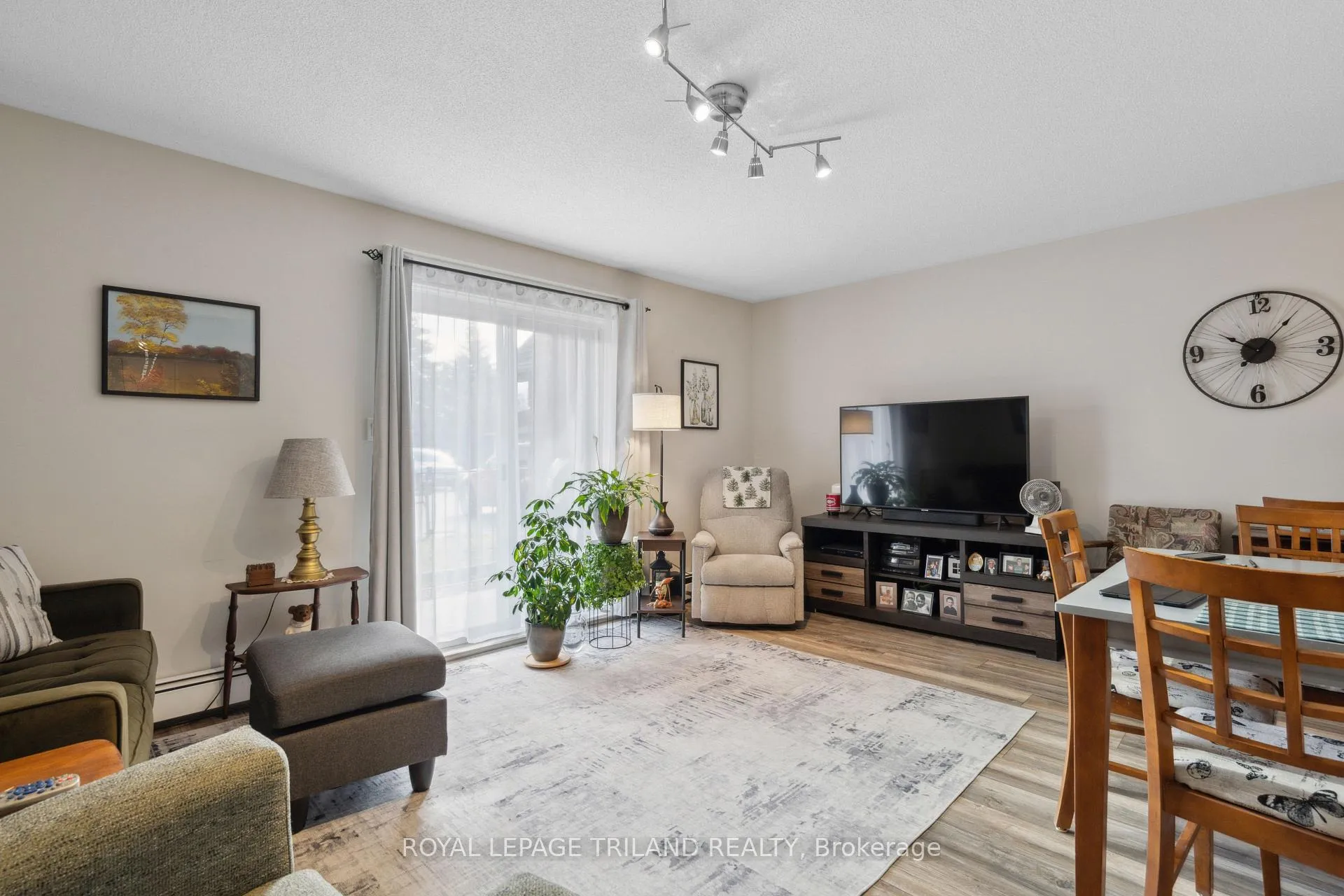 Photo 11 of 70 Stokes Road, St. Thomas — HOMEH