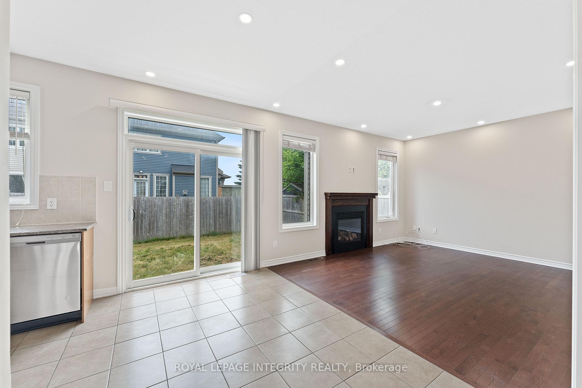 Photo 10 of 405 Brigatine Avenue, Ottawa, Stittsville (North) — HOMEH