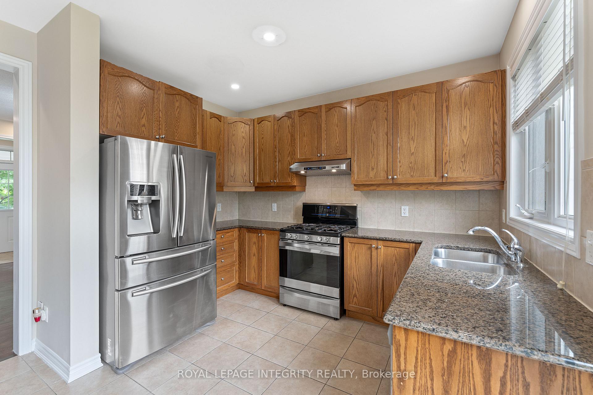 Photo 18 of 405 Brigatine Avenue, Ottawa, Stittsville (North) — HOMEH