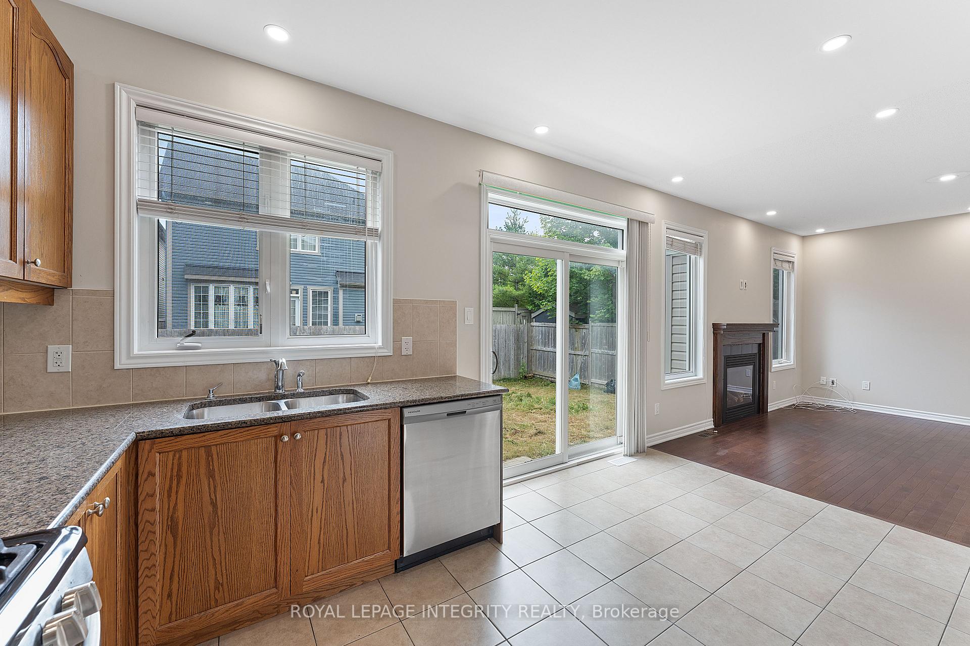 Photo 19 of 405 Brigatine Avenue, Ottawa, Stittsville (North) — HOMEH