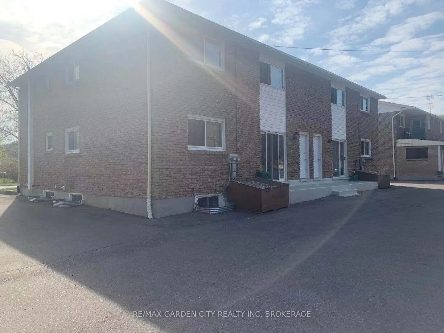 Photo 2 of Unit unit 4, 358 Glenridge Avenue, St. Catharines, Glendale/Glenridge — HOMEH