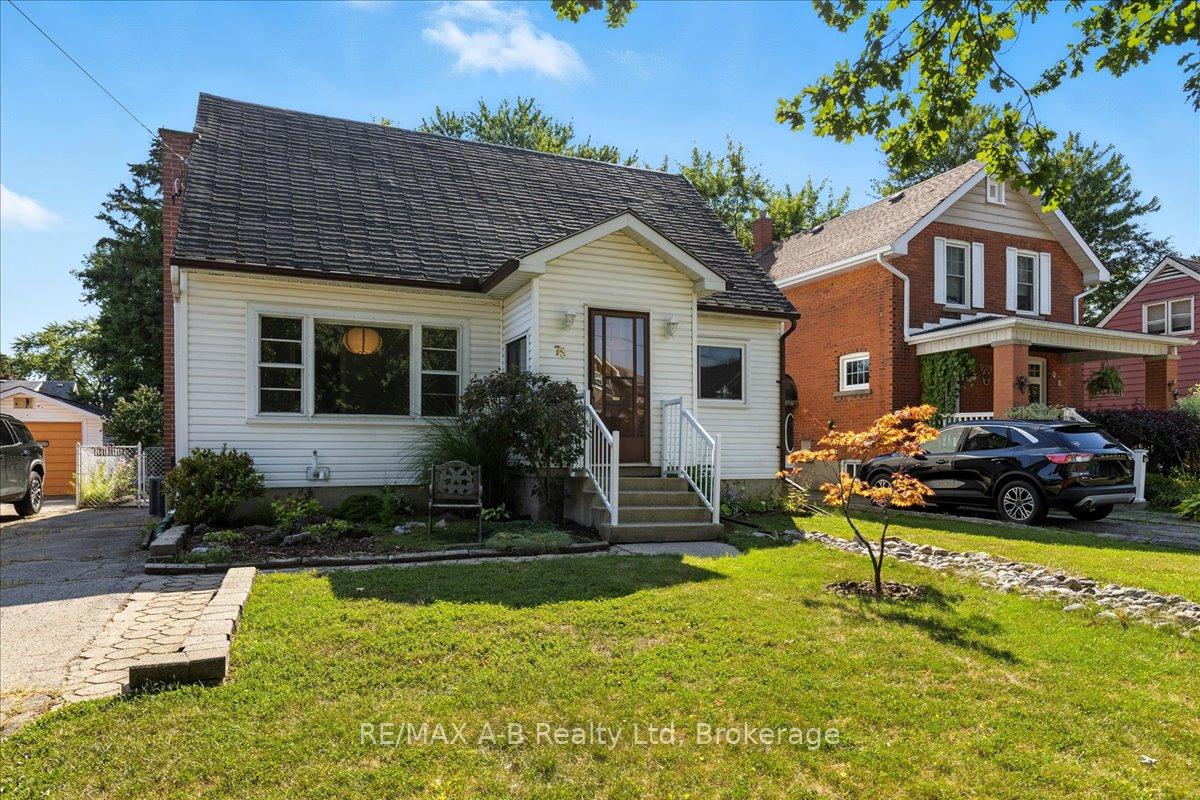 Photo 1 of 75 Youngs Street, Stratford — HOMEH