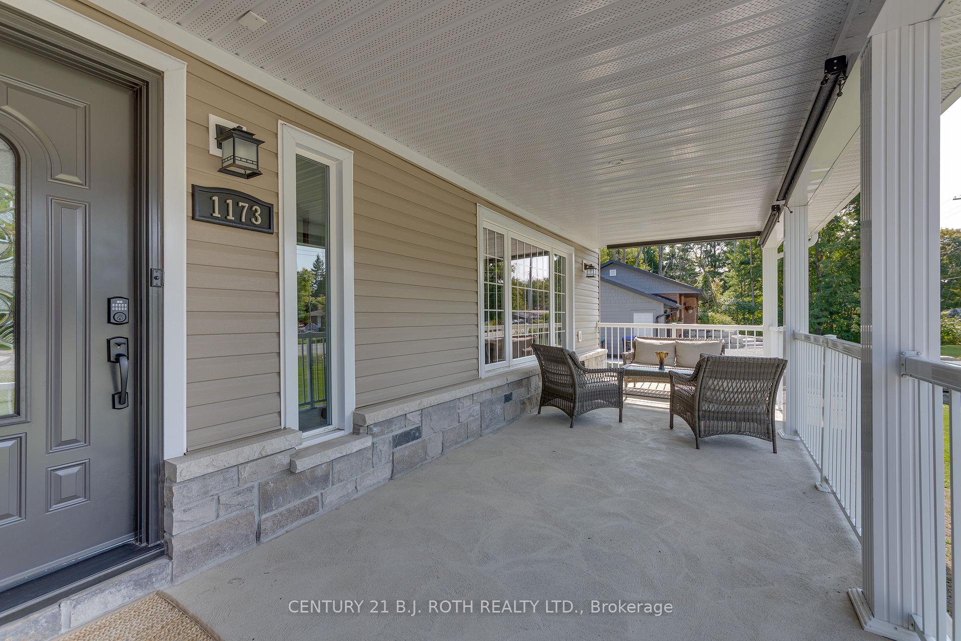 Photo 2 of 1173 St Vincent Street, Springwater, Midhurst — HOMEH