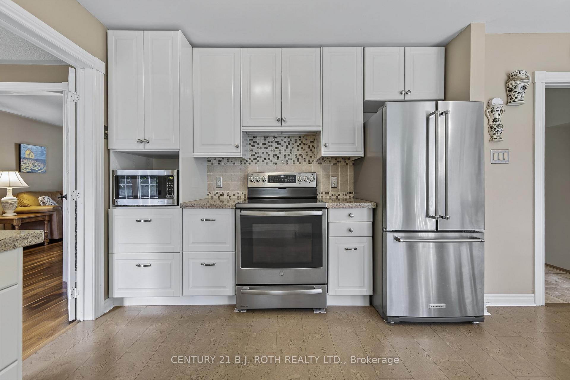 Photo 6 of 1173 St Vincent Street, Springwater, Midhurst — HOMEH