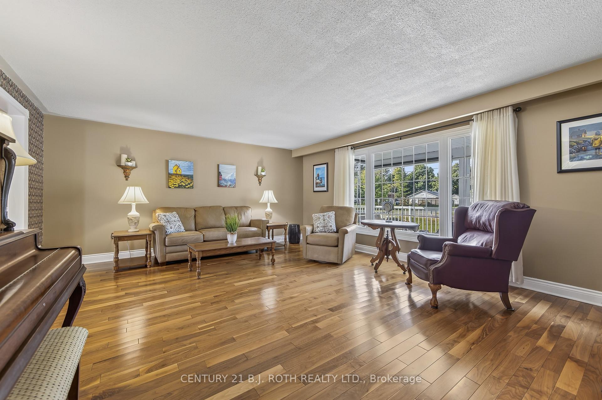 Photo 8 of 1173 St Vincent Street, Springwater, Midhurst — HOMEH