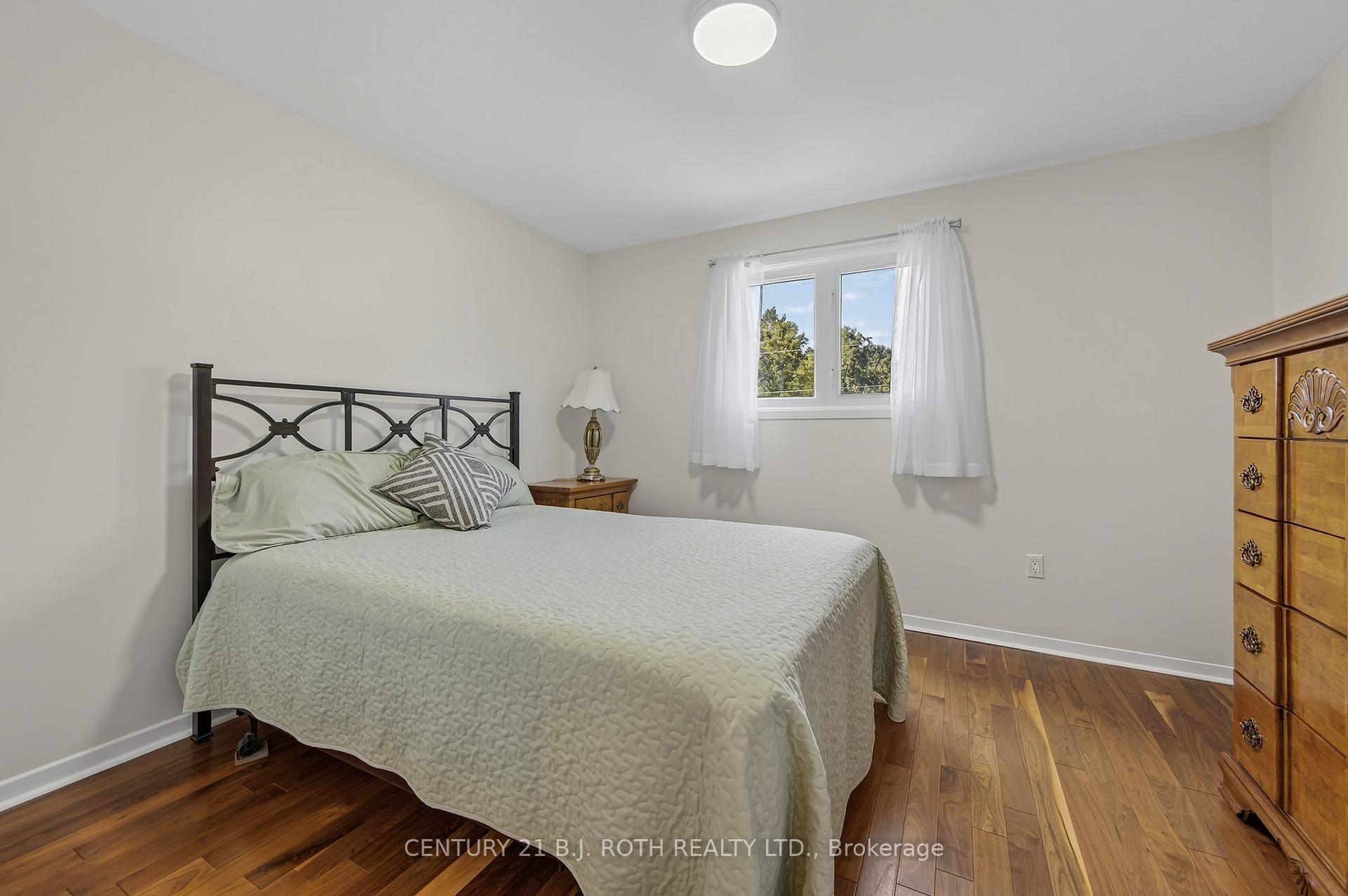 Photo 17 of 1173 St Vincent Street, Springwater, Midhurst — HOMEH