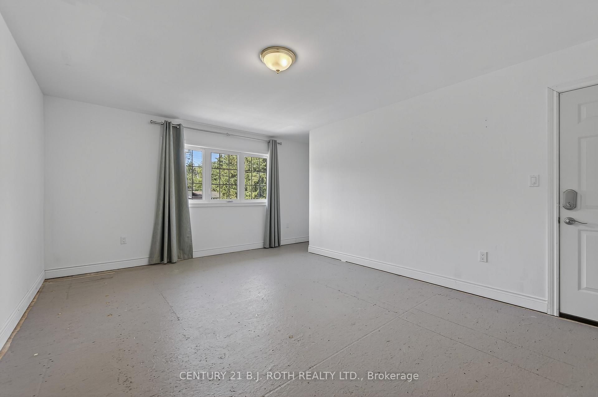 Photo 23 of 1173 St Vincent Street, Springwater, Midhurst — HOMEH