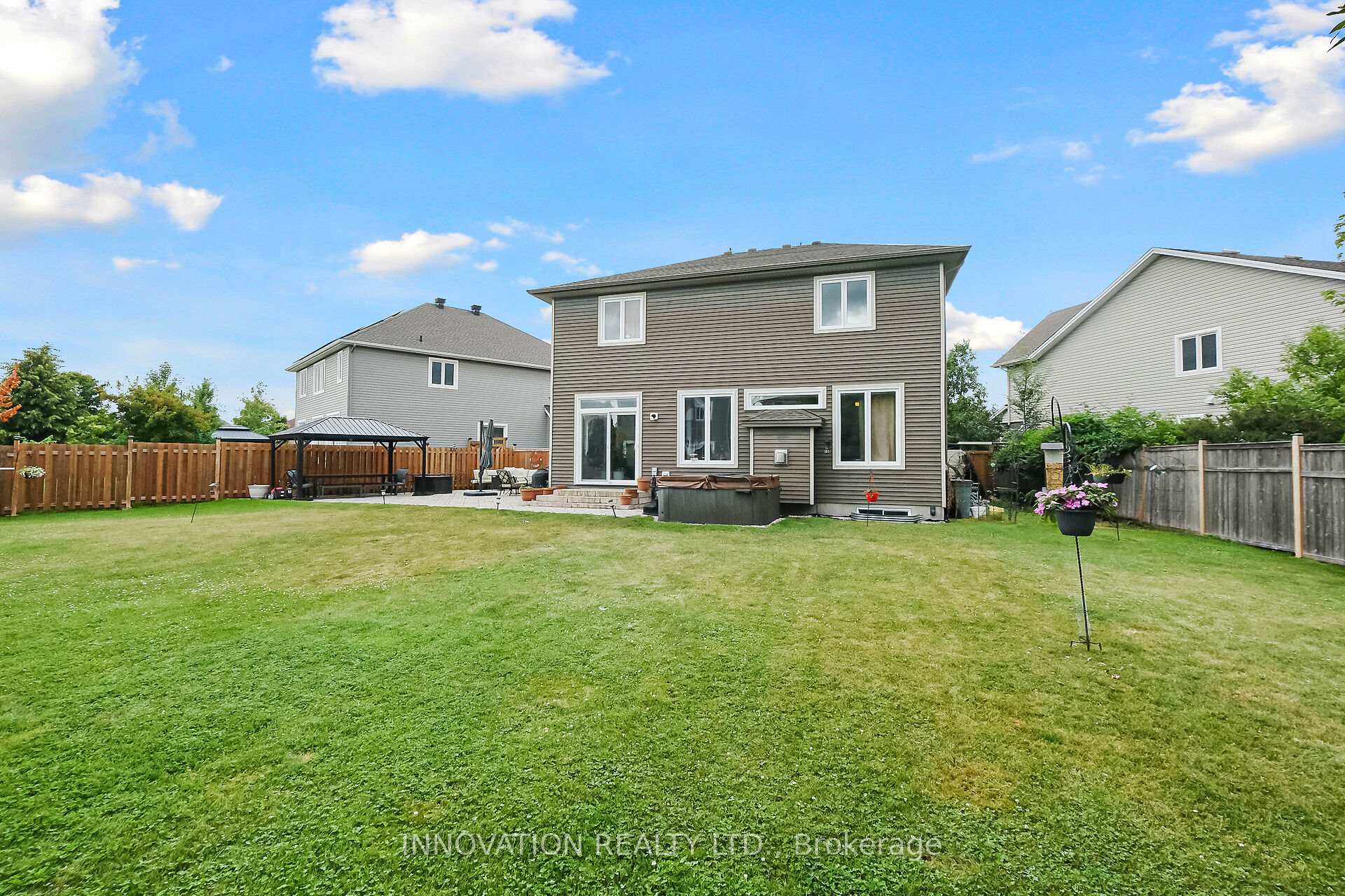 Photo 14 of 710 Wrangler Circle, Ottawa, Stittsville (North) — HOMEH