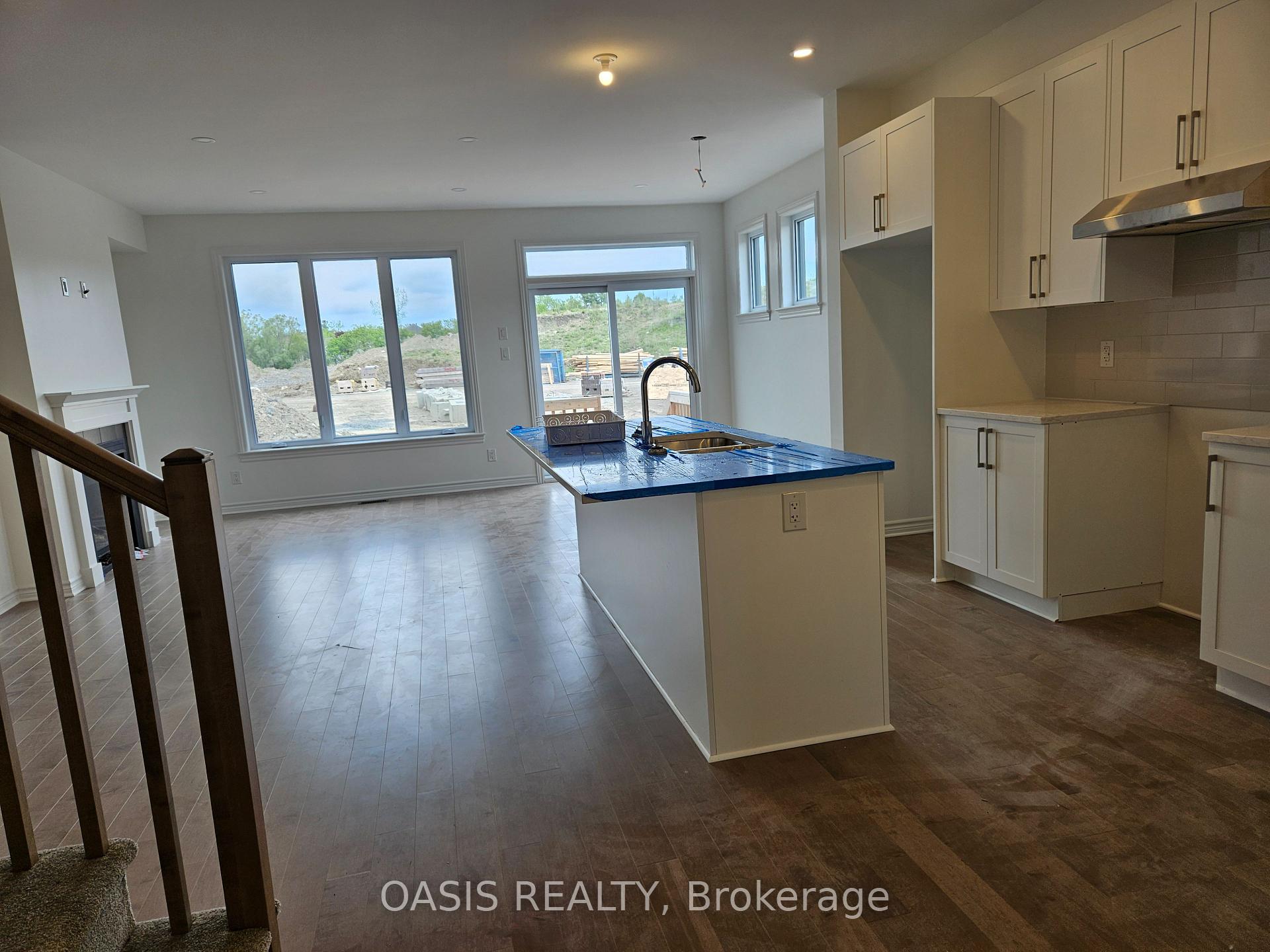 Photo 3 of 1045 Cope Drive, Ottawa, Stittsville (South) — HOMEH