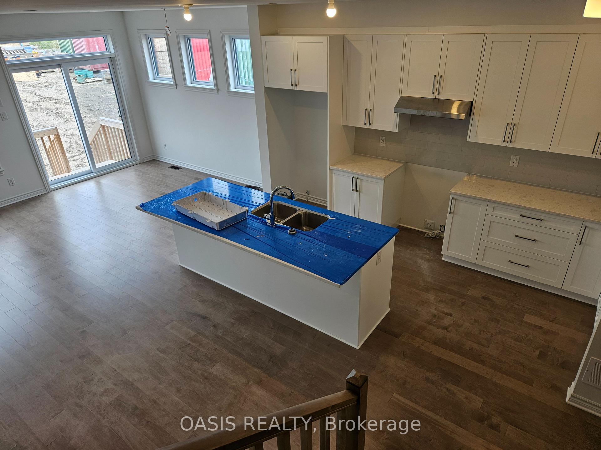 Photo 4 of 1045 Cope Drive, Ottawa, Stittsville (South) — HOMEH
