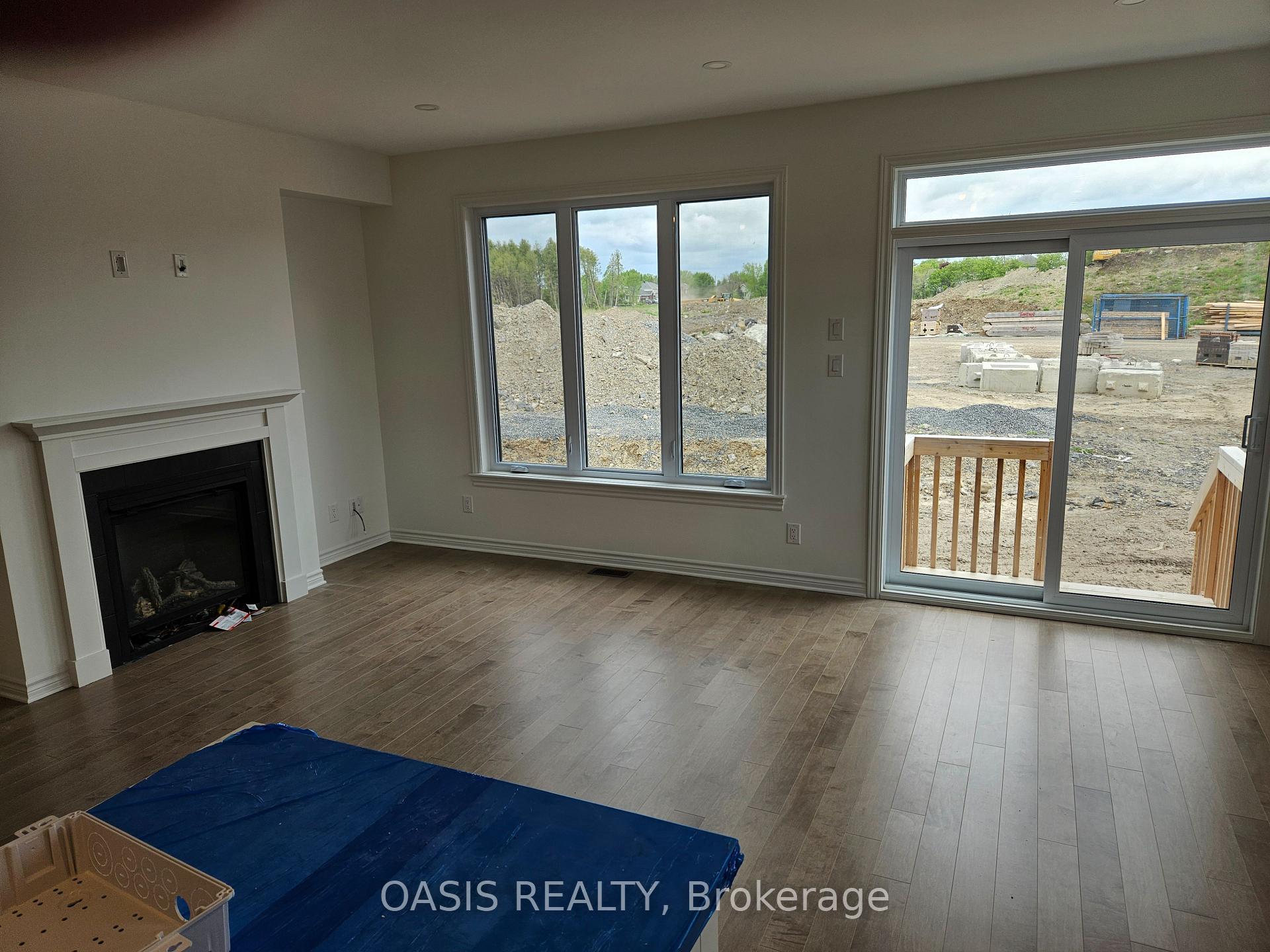 Photo 5 of 1045 Cope Drive, Ottawa, Stittsville (South) — HOMEH