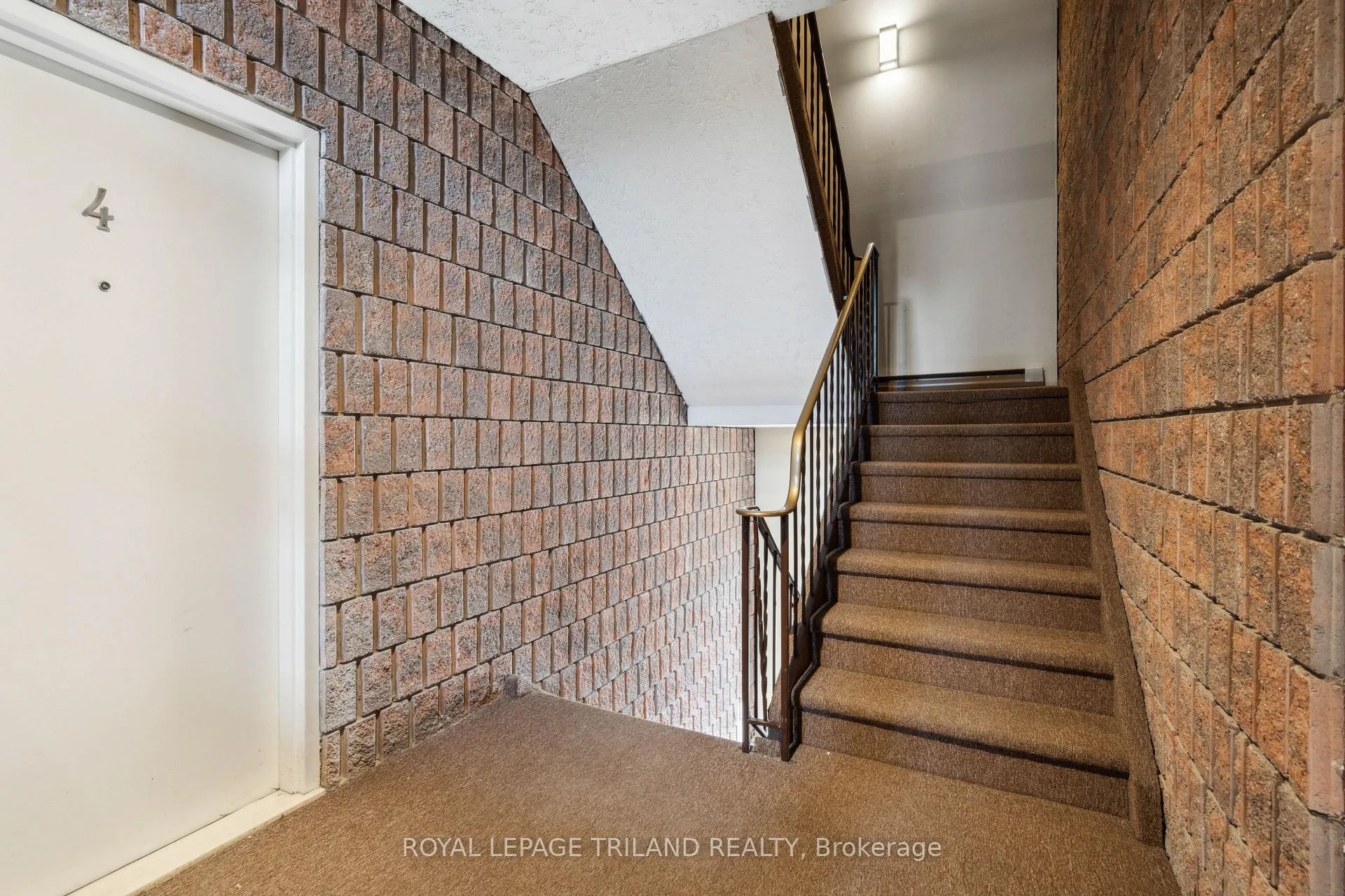 Photo 8 of 221 Highview Drive, St. Thomas — HOMEH