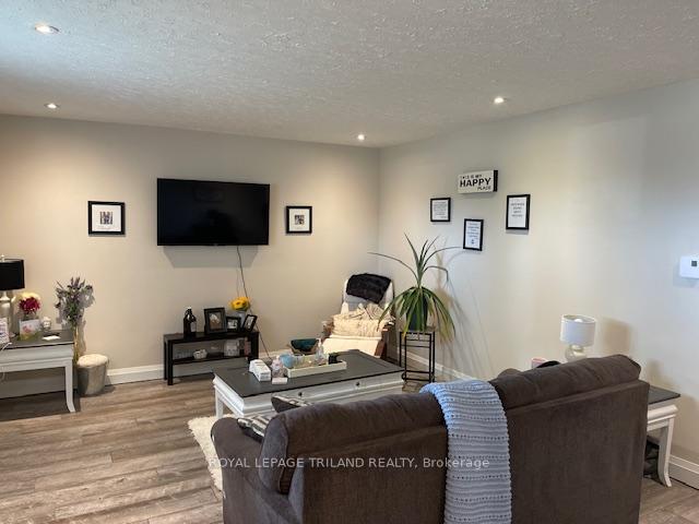 Photo 15 of 221 Highview Drive, St. Thomas — HOMEH