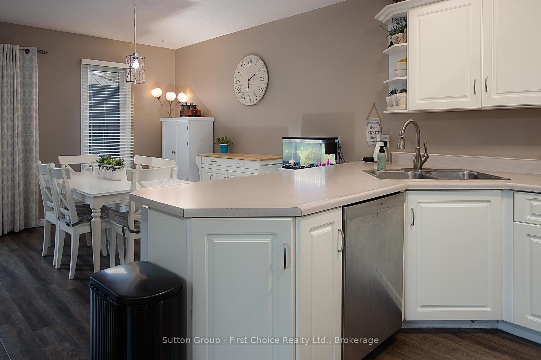 Photo 12 of 35 Hyde Road, Stratford — HOMEH