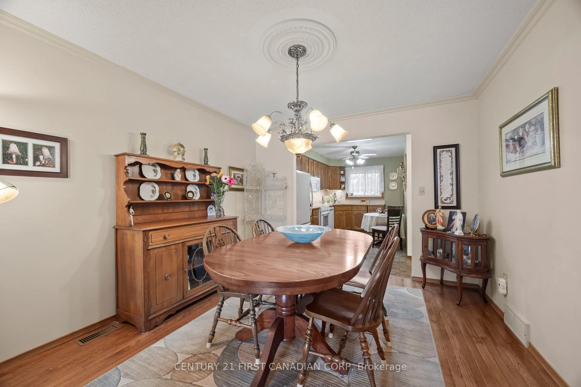 Photo 13 of 49 Bonnie Place, St. Thomas — HOMEH