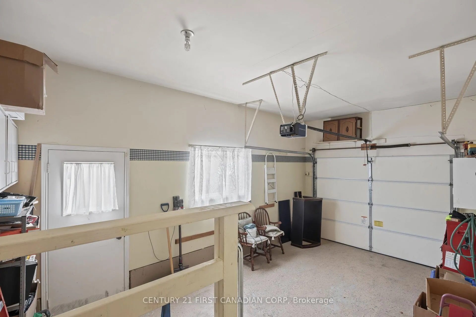 Photo 28 of 49 Bonnie Place, St. Thomas — HOMEH