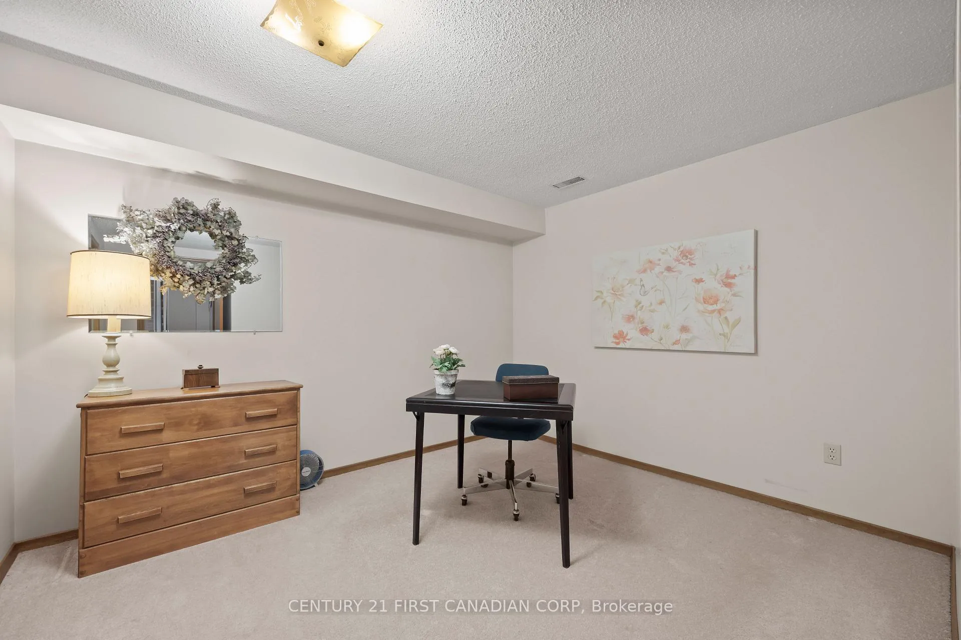 Photo 34 of 49 Bonnie Place, St. Thomas — HOMEH