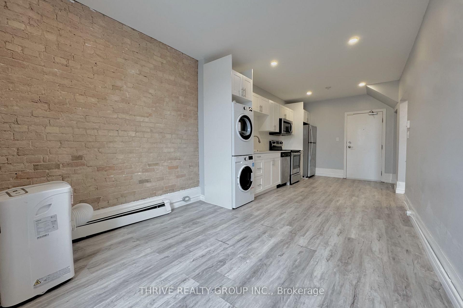 Photo 5 of Unit 10, 268 Talbot Street, St. Thomas — HOMEH